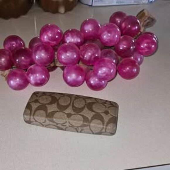 mid-century modern pink lucite grape cluster - Picture 3 of 3